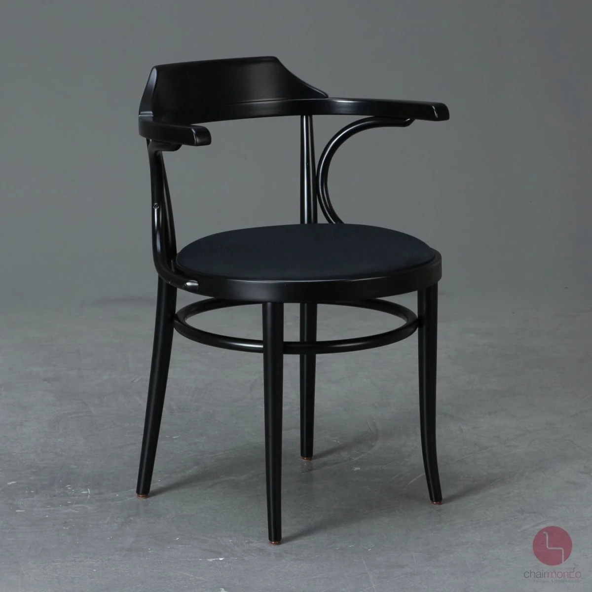 Thonet 233 P Bugholzstuhl in Schwarz mit Stoff Polster aufbereitet - gebraucht