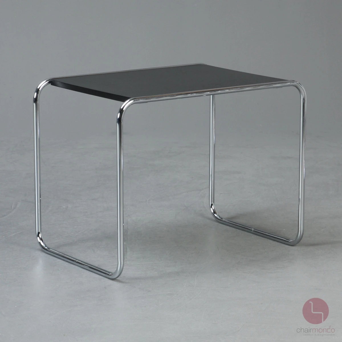 Thonet B9 Beistelltisch schwarz verchromtes Gestell gebraucht