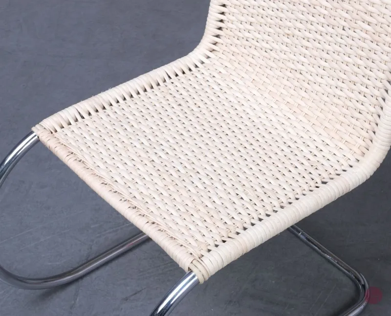 Thonet S533 Freischwinger mit neuem Geflecht gebraucht