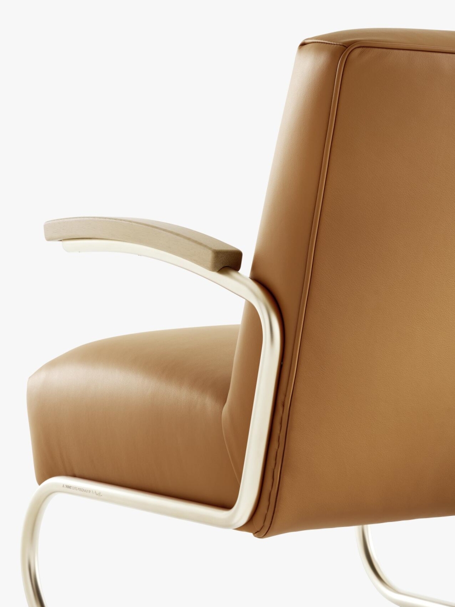 Preview: Thonet S422 NORDIC by Jil Sander in burnt walnut Rückansicht
