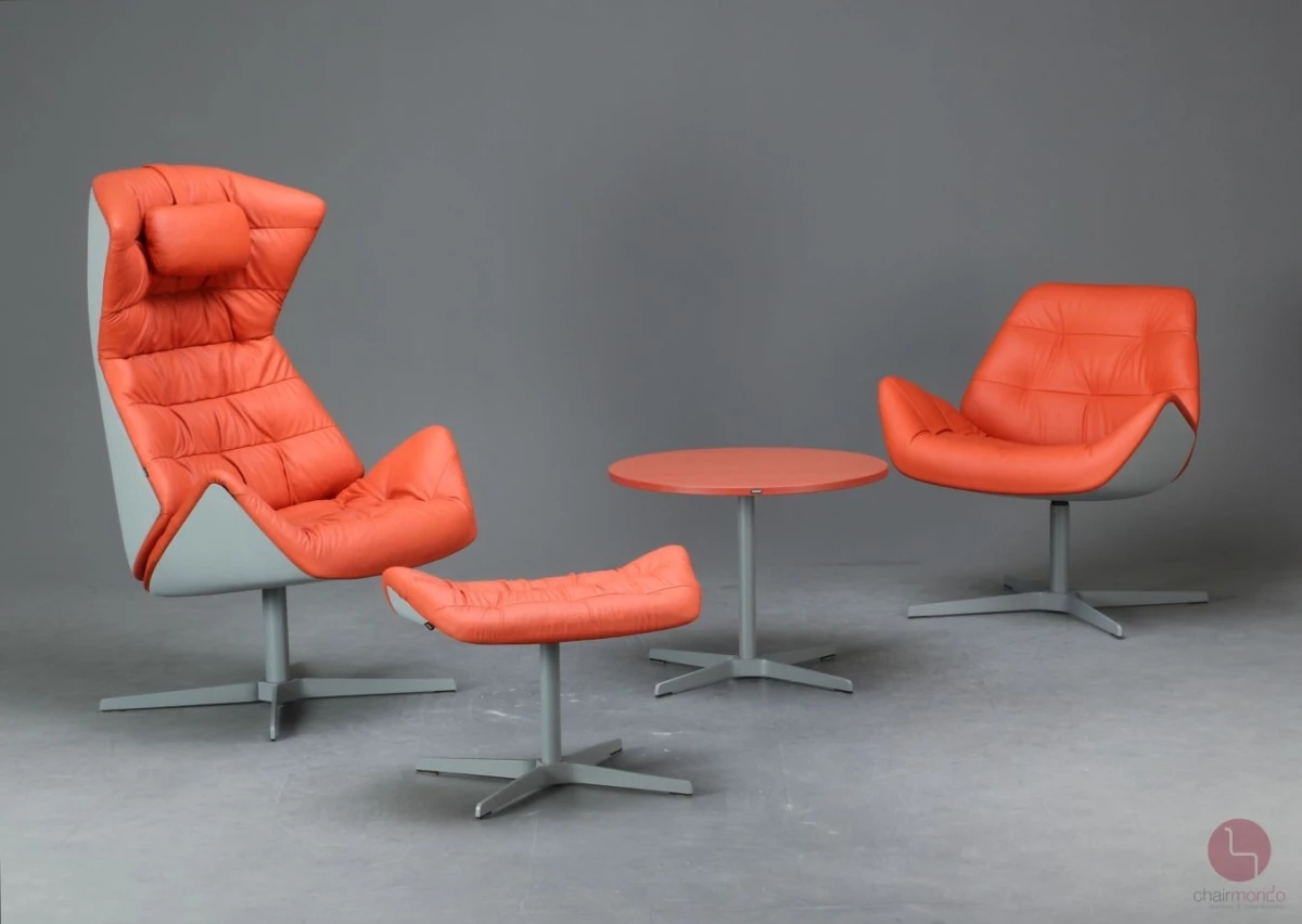 Thonet Serie 808 / 809 Lounge Sessel mit Begonia Sitzleder und Außenschale Verkehrsgrau