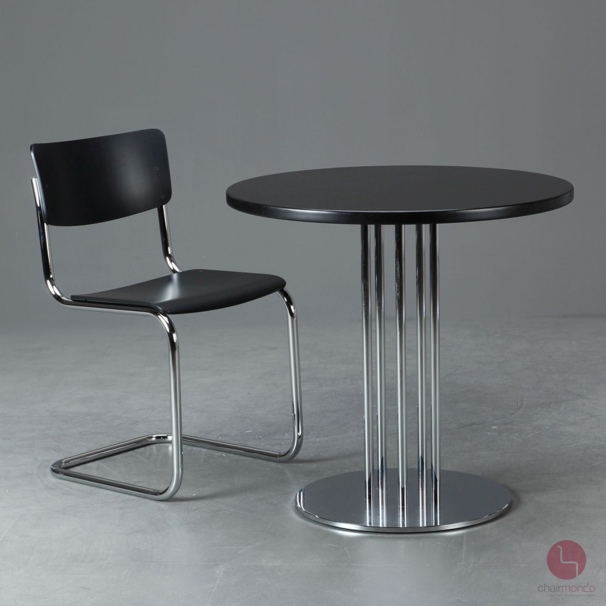 Preview: Thonet S1048 Bistro Tisch in Schwarz 78 cm - gebraucht