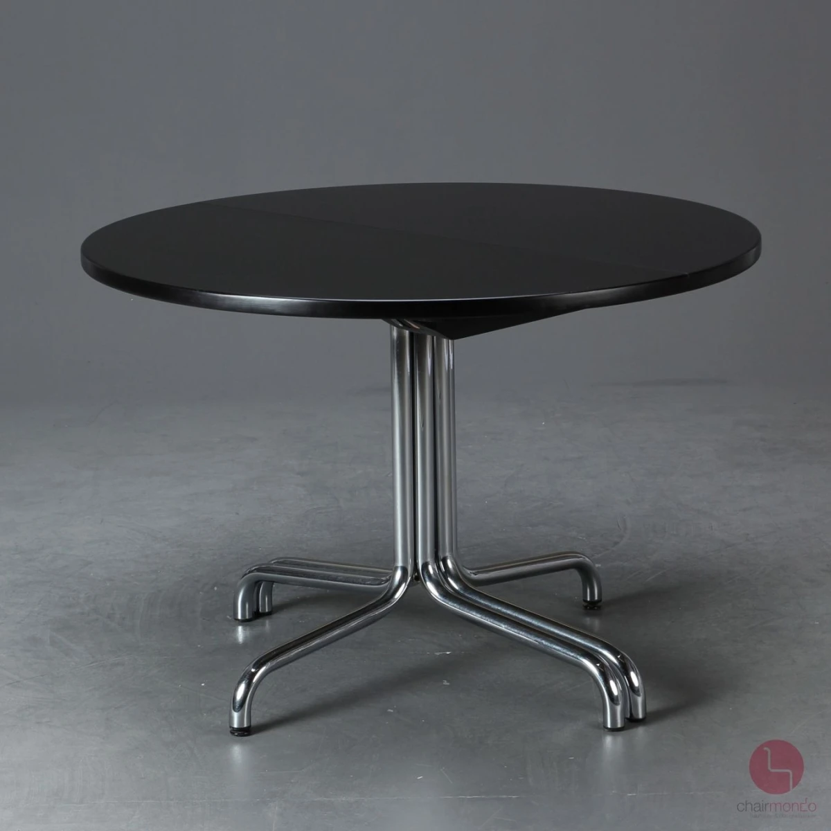 Thonet S1051 Esstisch in Schwarz 110 - 230 cm ausziehbar gebraucht
