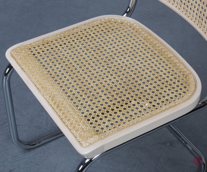 Preview: Thonet S32 Buche Freischwinger mit Wiener Geflecht und schöner Patina