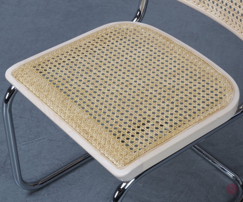 Thonet S32 Freischwinger Buche aufgehellt mit Wiener Geflecht gebraucht