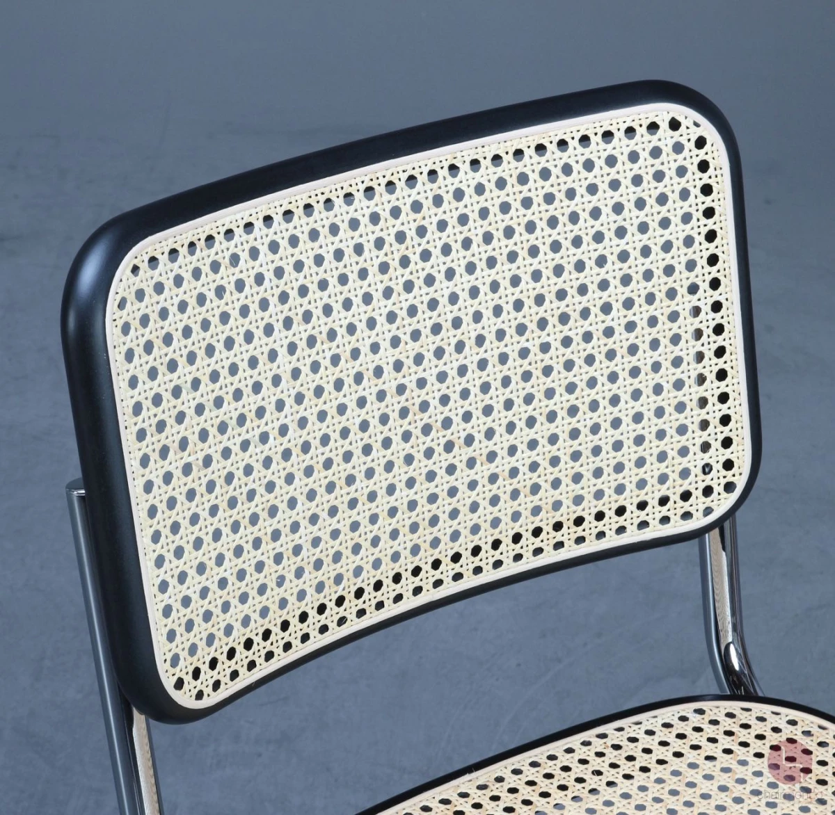 Thonet S32 Freischwinger mit erneuertem Wiener Geflecht