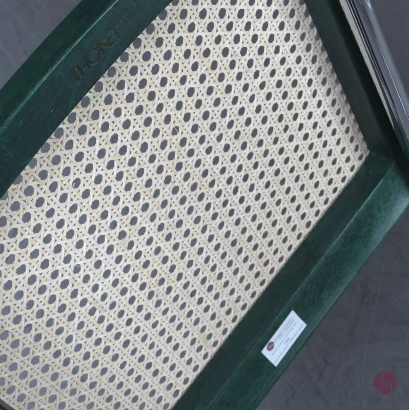 Thonet S32 Fresichwinger Grün mit erneuertem Wiener Geflecht gebraucht