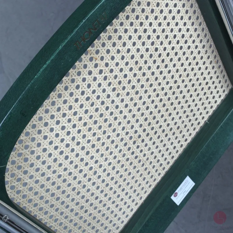Thonet S32 Fresichwinger Grün mit erneuertem Wiener Geflecht gebraucht