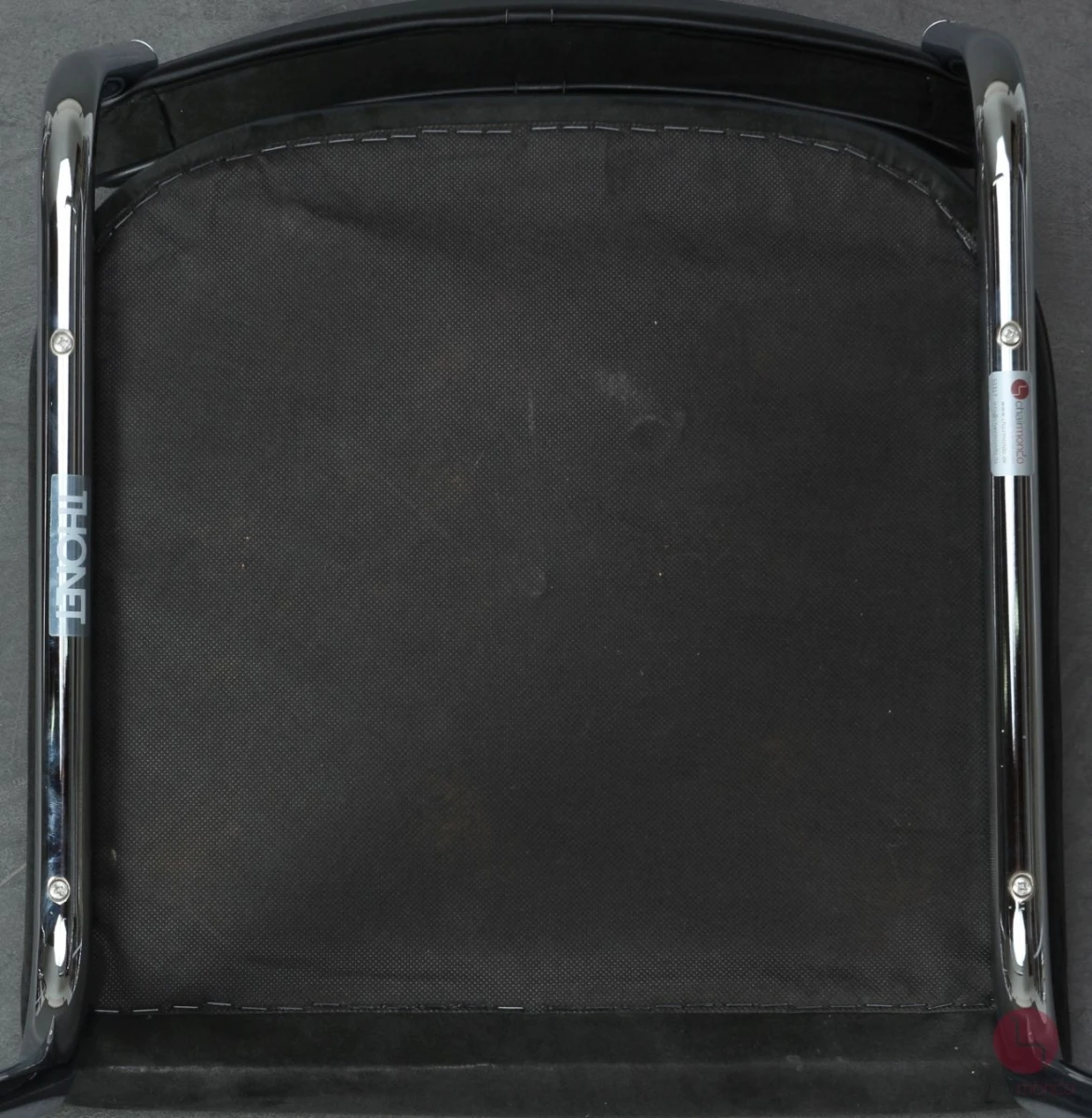 Thonet S32 PV Freischwinger Alcantara Schwarz gebraucht
