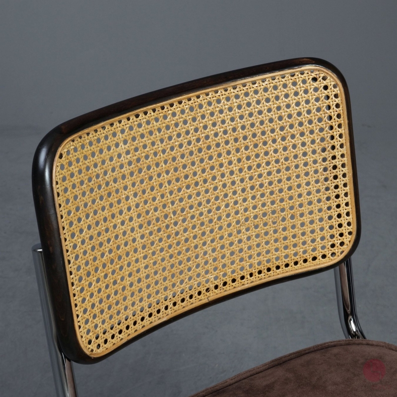 Preview: Thonet S32 SP Freischwinger Braun mit gepolsteter Sitzfläche und Geflecht Rückenlehne gebraucht