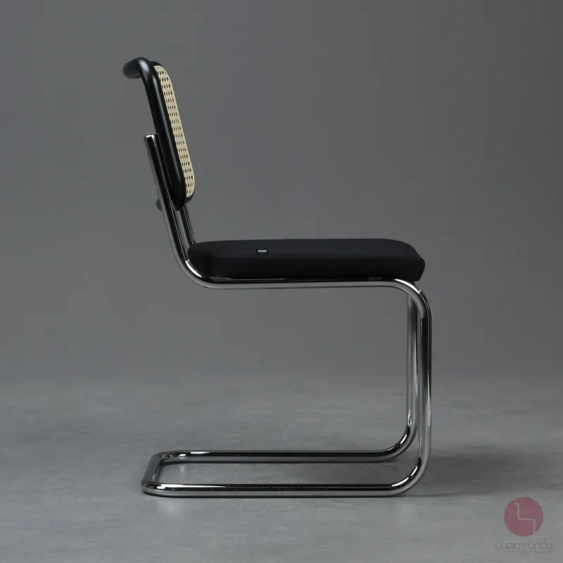 Thonet S32 SPV Freischwinger Schwarz mit Sitzpolster und Geflecht Rückenlehne gebraucht