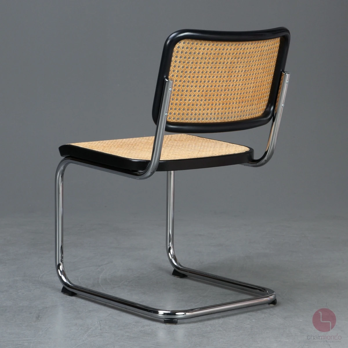 Thonet S32 Freischwinger mit Wiener Geflecht und schöner Patina gebraucht