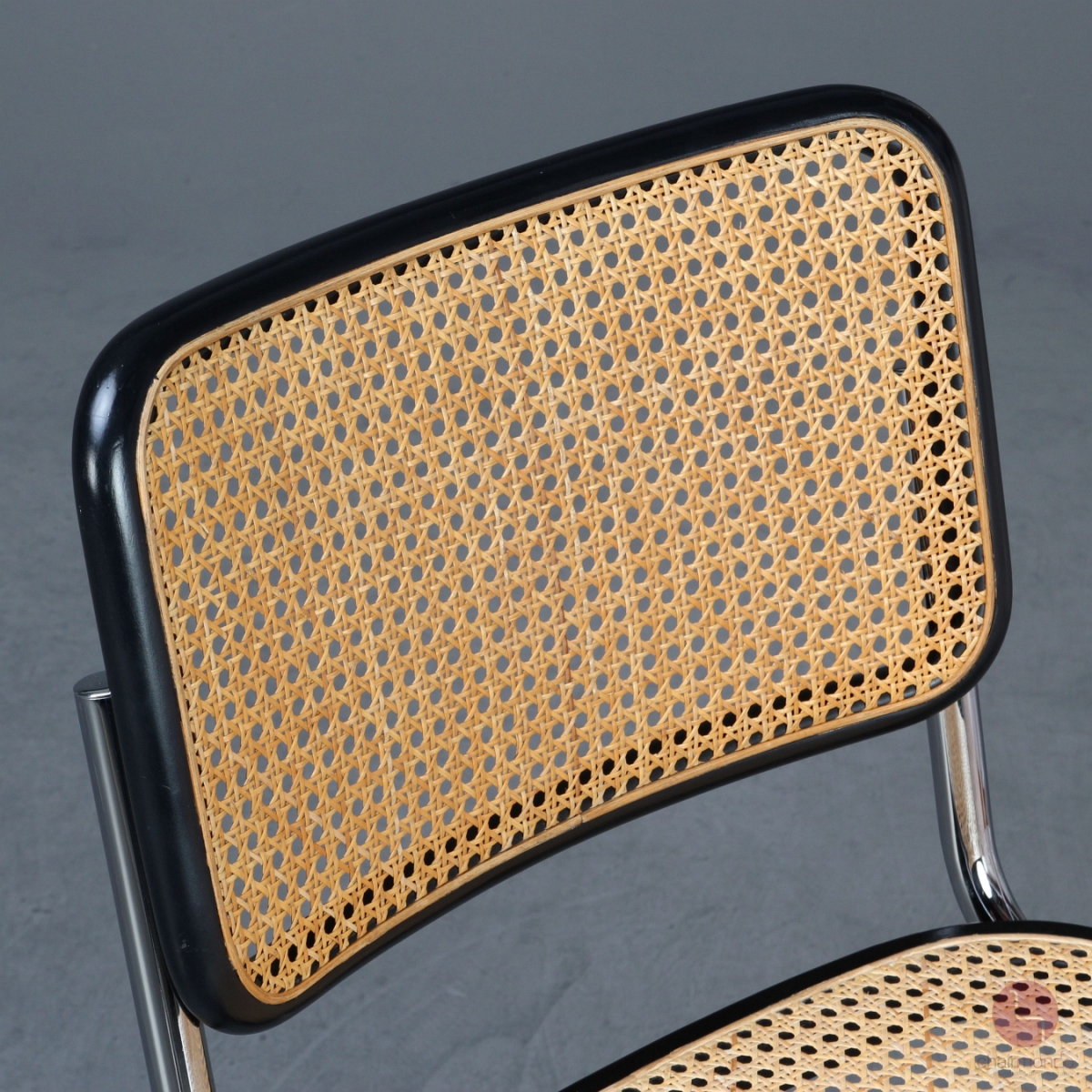 Preview: Thonet S32 Freischwinger mit Wiener Geflecht und schöner Patina gebraucht
