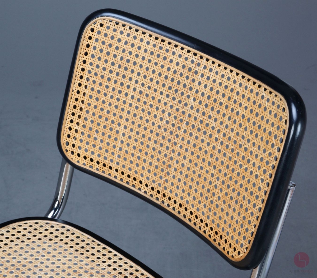 Preview: Thonet S32 Freischwinger mit Wiener Geflecht und schöner Patina gebraucht