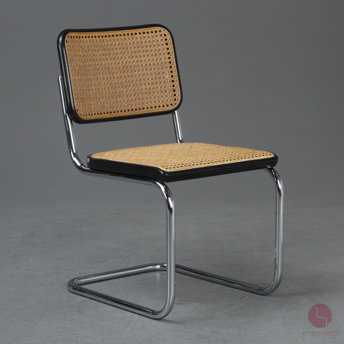 Thonet S32 Freischwinger Schwarz mit patiniertem Geflecht gebraucht