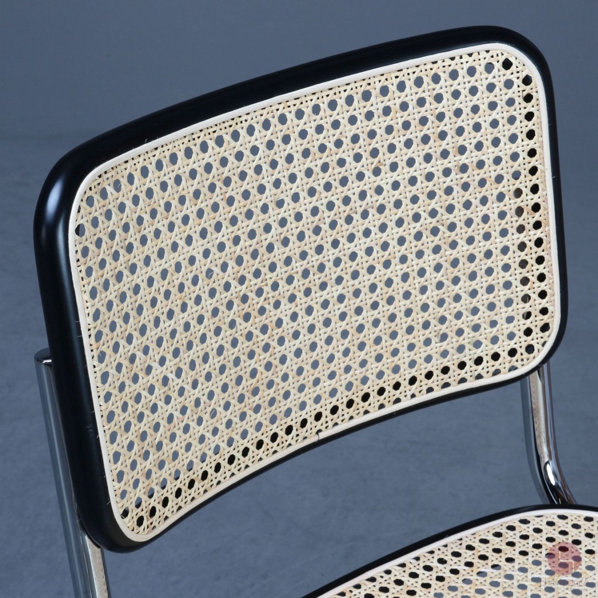 Preview: Thonet S32 Freischwinger Schwarz mit erneuertem Wiener Geflecht gebraucht