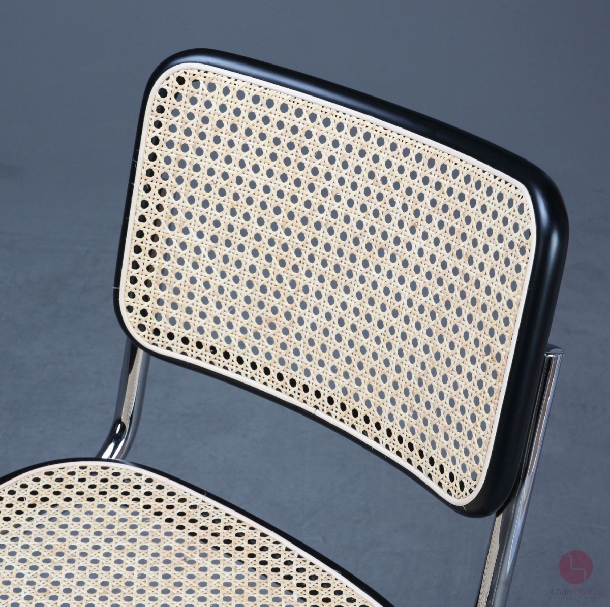 Preview: Thonet S32 Freischwinger Schwarz mit erneuertem Wiener Geflecht gebraucht