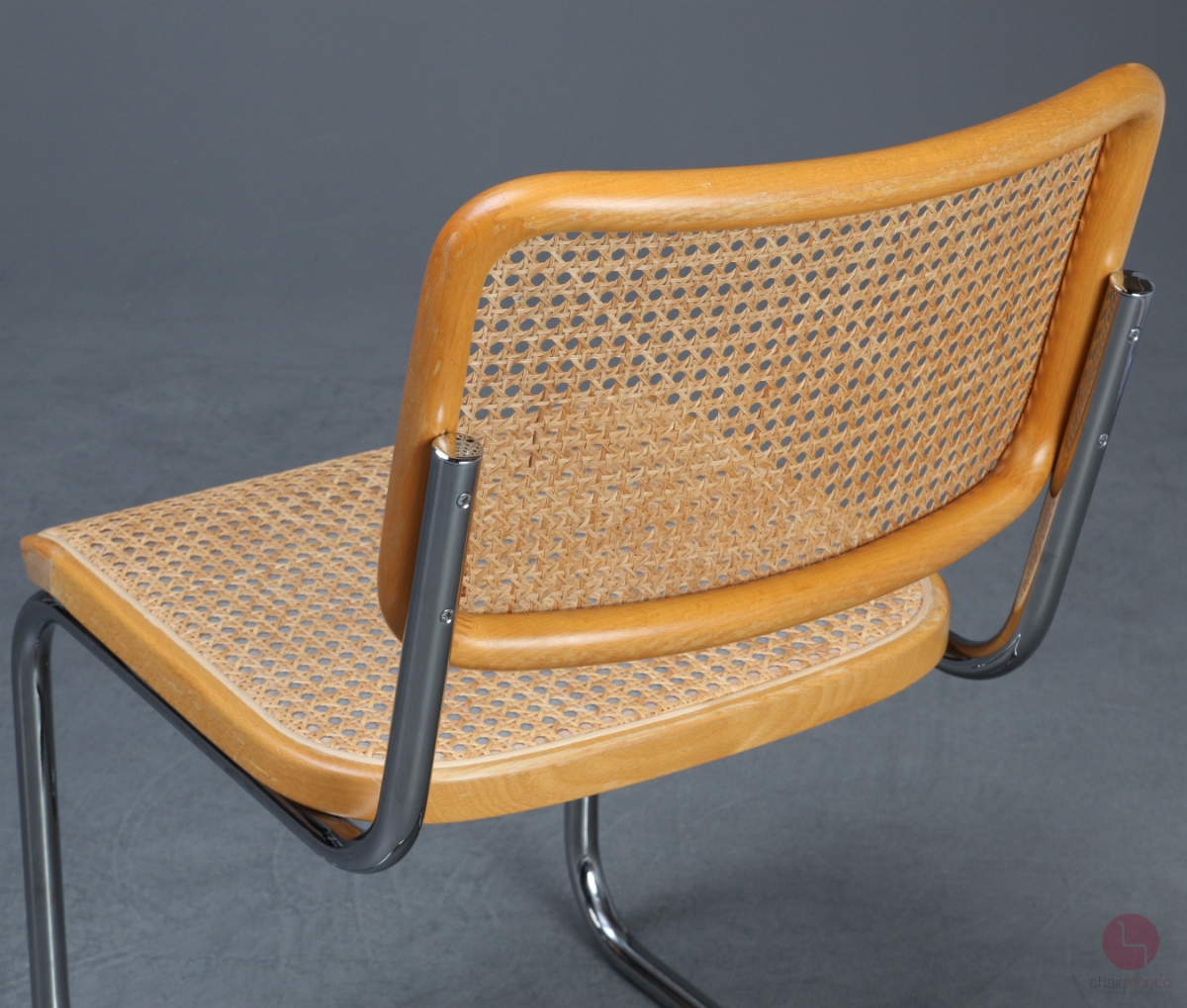 Thonet 32 V Buche natur Patina Geflecht Detailansicht Lehne Rückansicht links