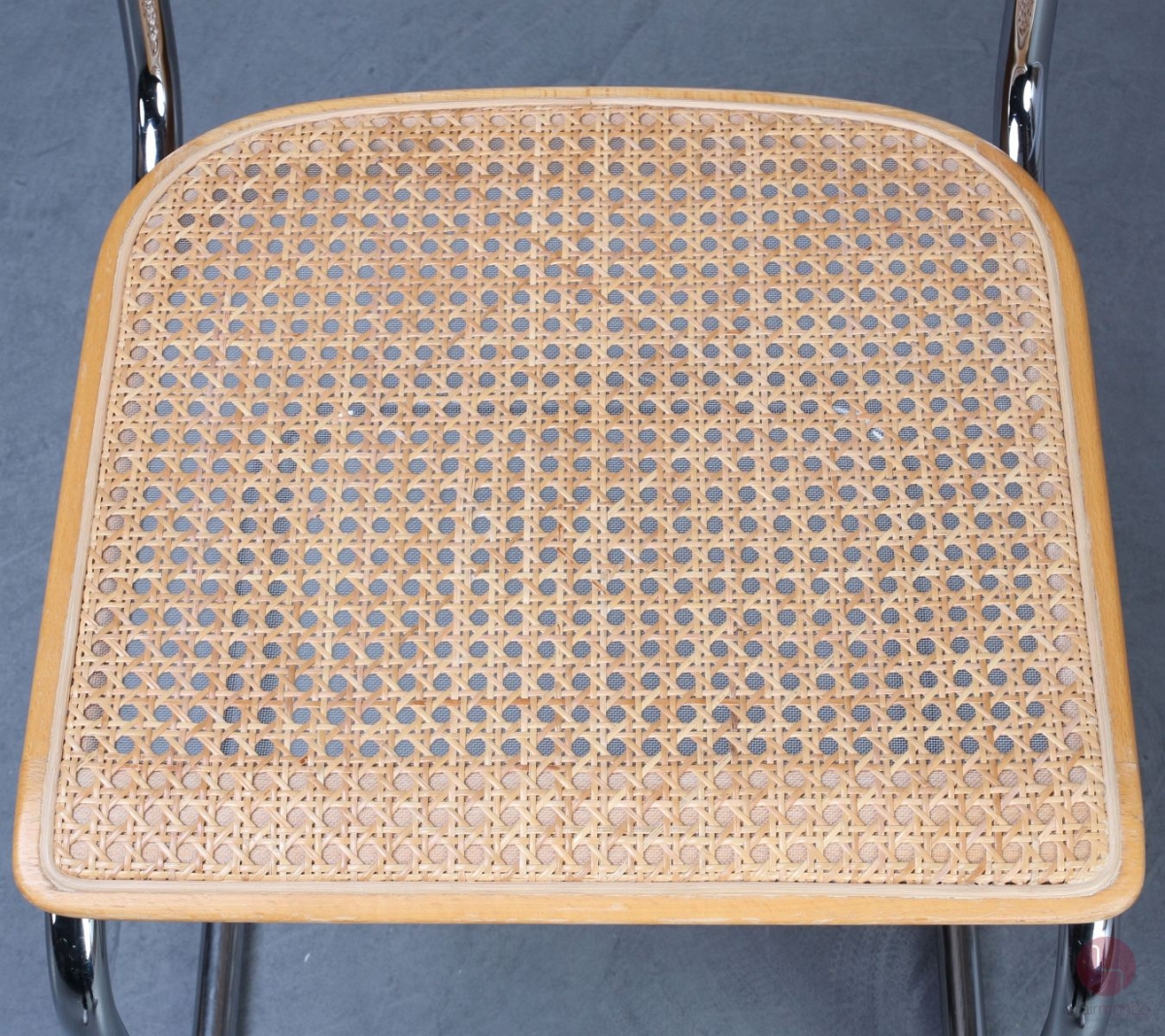 Thonet 32 V Buche natur Patina Geflecht Detailansicht Sitzflcäeh frontal