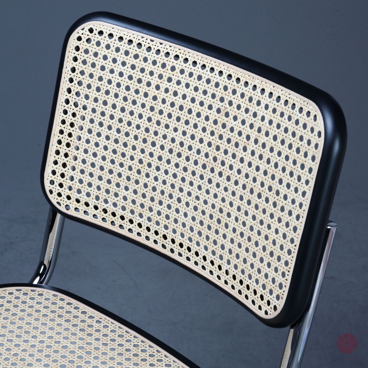 Preview: Thonet S32 V in Schwarz mit Geflecht und Stützgewebe gebraucht