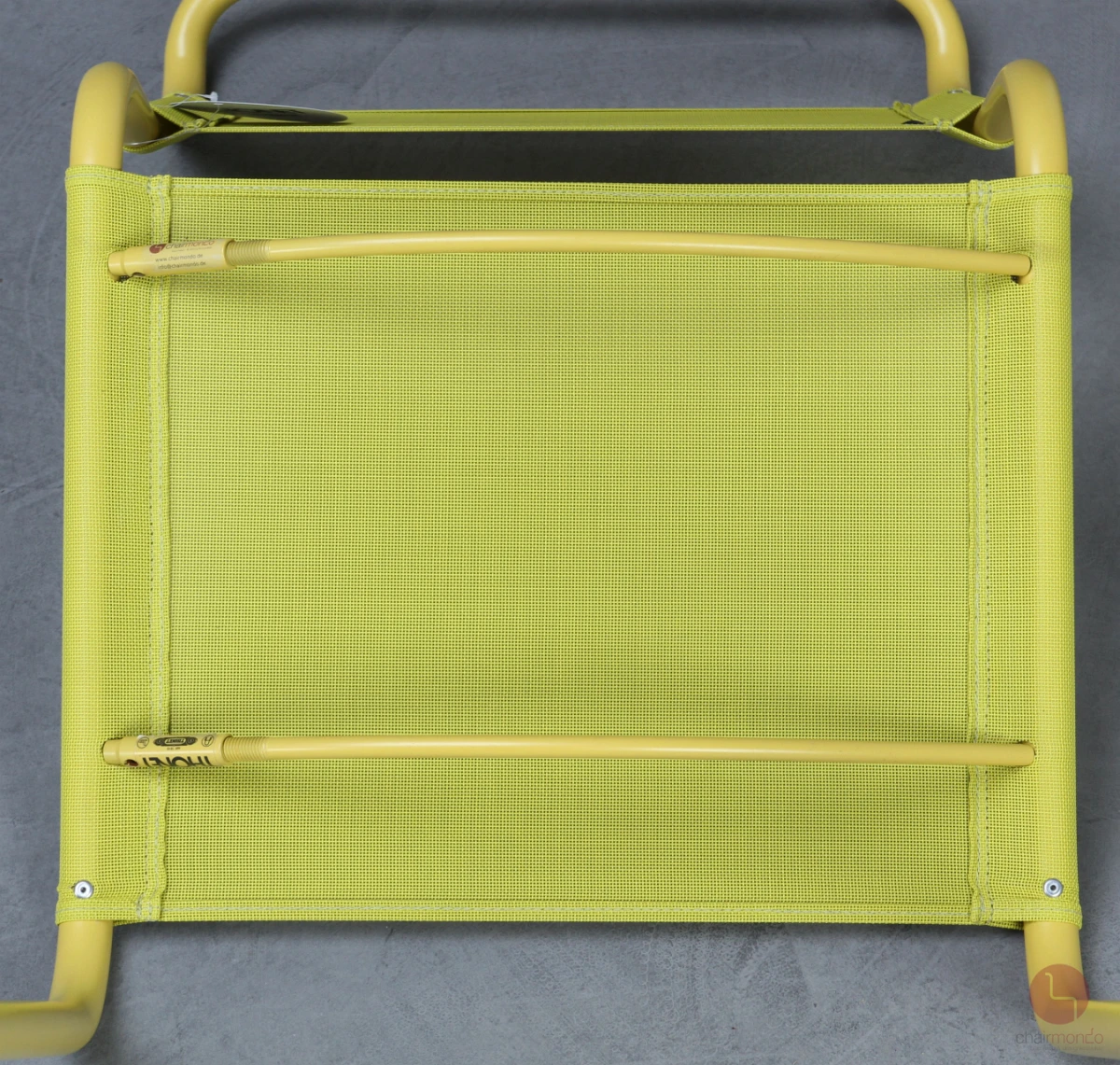 Thonet S33 N All Season Freischwinger in Gelb