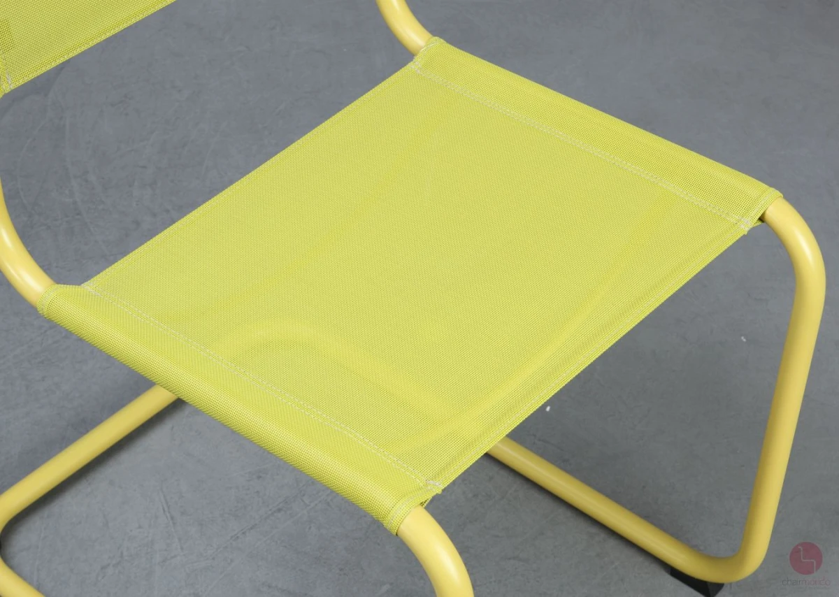 Thonet S33 N All Season Freischwinger in Gelb