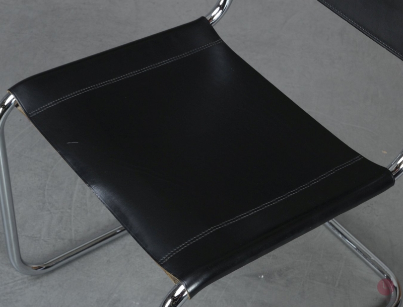 Thonet S33 Freischwinger Leder Schwarz gebraucht