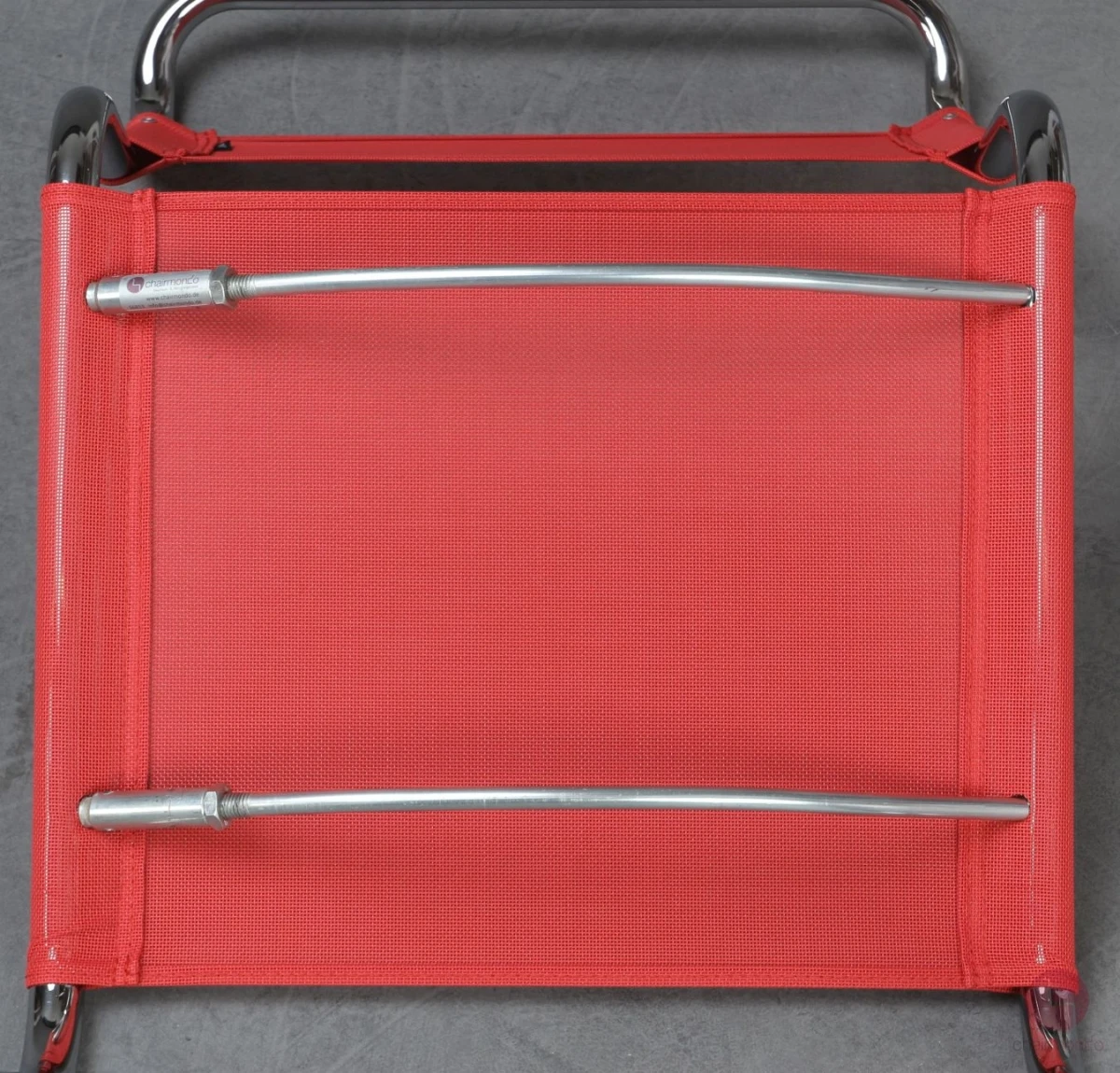 Thonet S33 N Freischwinger mit erneuertem rotem Netzgewebe gebraucht