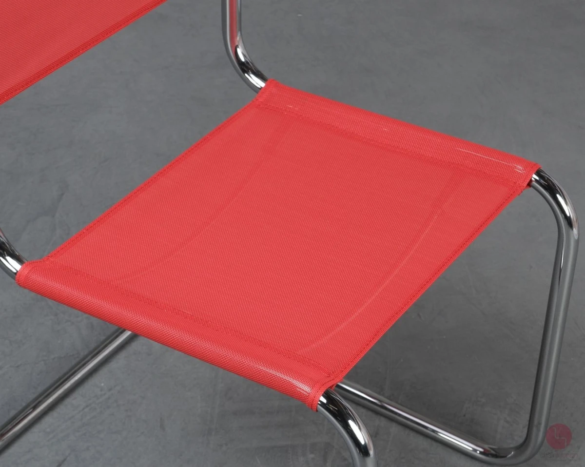 Thonet S33 N Freischwinger mit erneuertem rotem Netzgewebe gebraucht