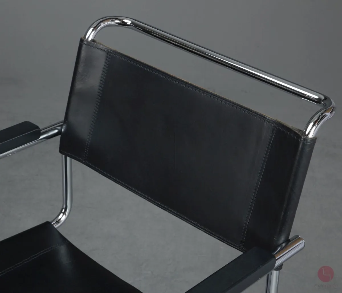 Thonet S34 Freischwinger Leder Schwarz mit Armlehnen gebraucht