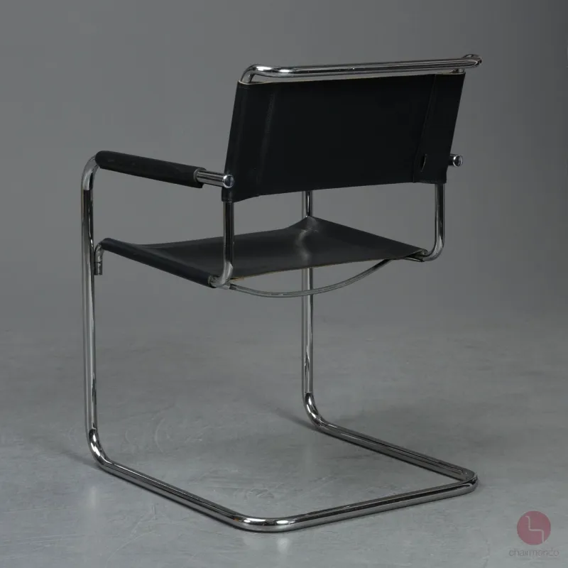 Thonet S34 Freischwinger mit schwarzem Leder gebraucht