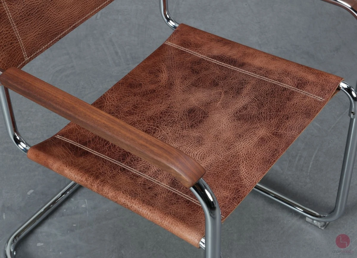Thonet S34 Pure Materials Büffelleder Freischwinger gebraucht