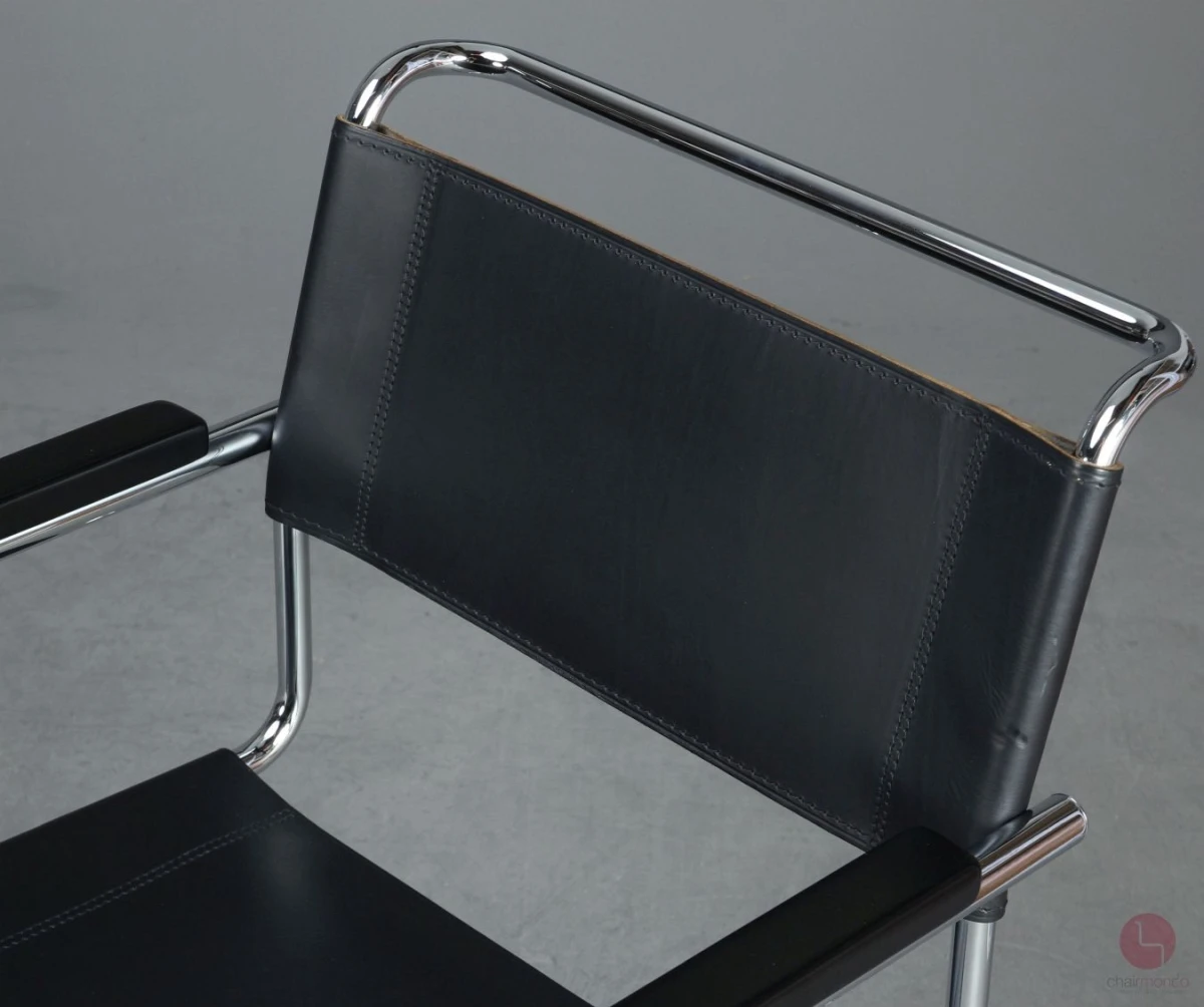 Thonet S34 Freischwinger mit schwarzem Leder um 2015 gebraucht