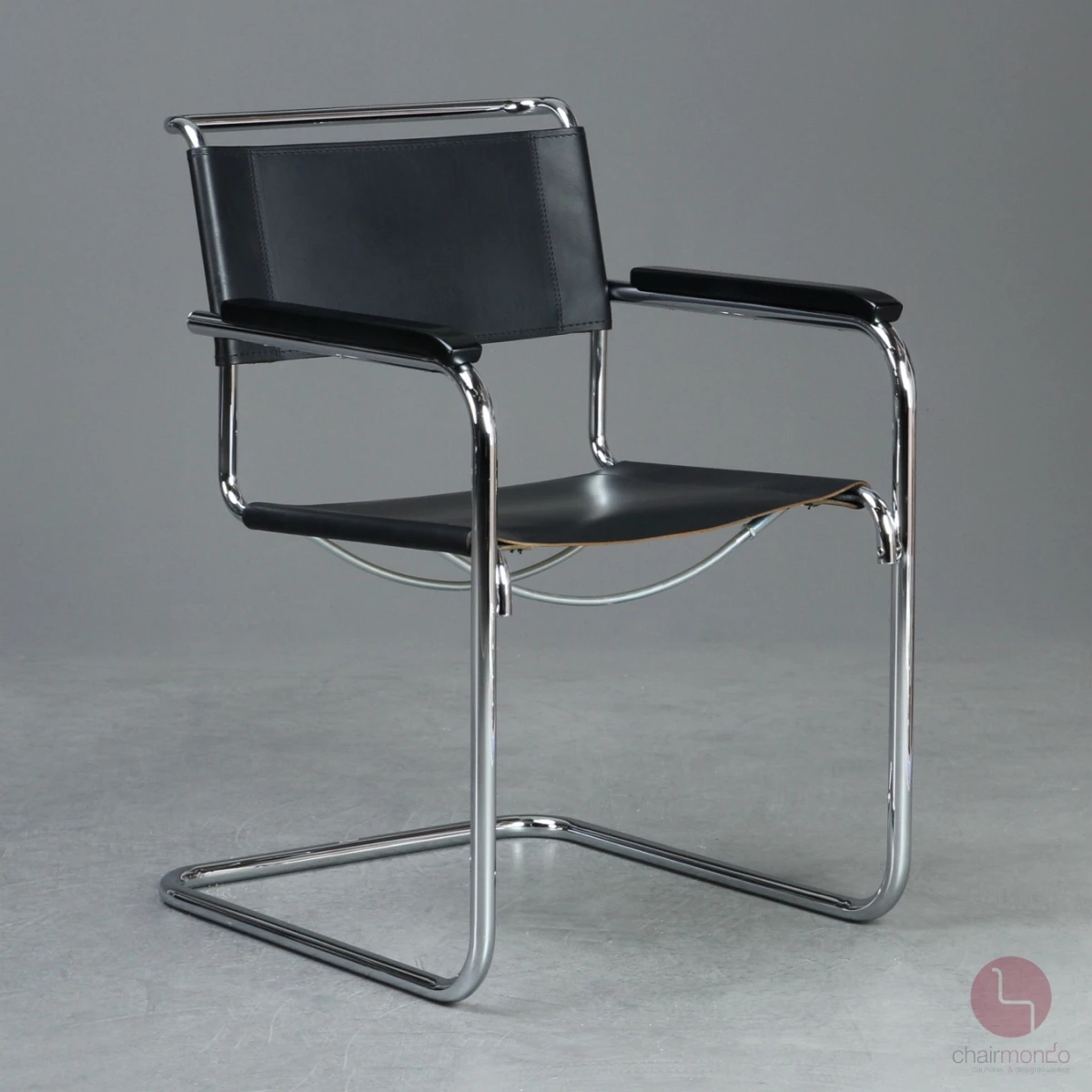 Thonet S34 Freischwinger mit schwarzem Leder um 2015 gebraucht