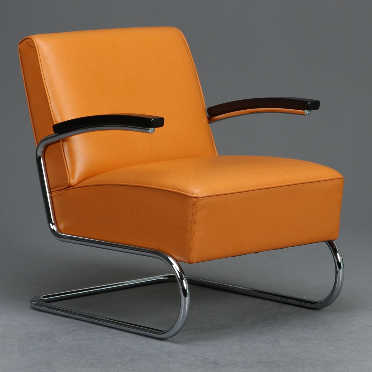 Preview: Thonet S411 Sessel Leder Orange Arrancio mit Armlehnen Schwarz