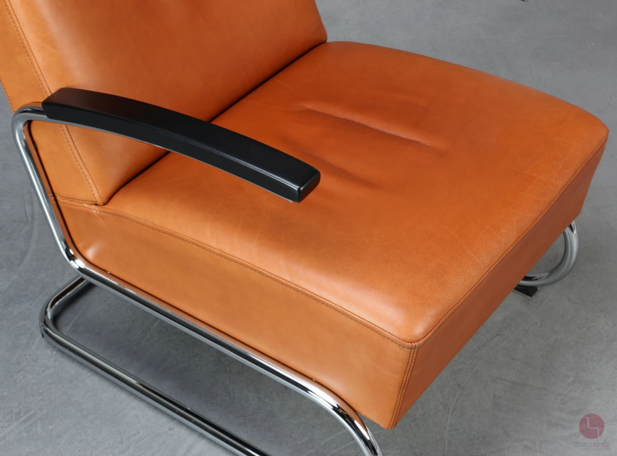 Thonet S411 Leder Sessel mit cognacfarbenem Bezug