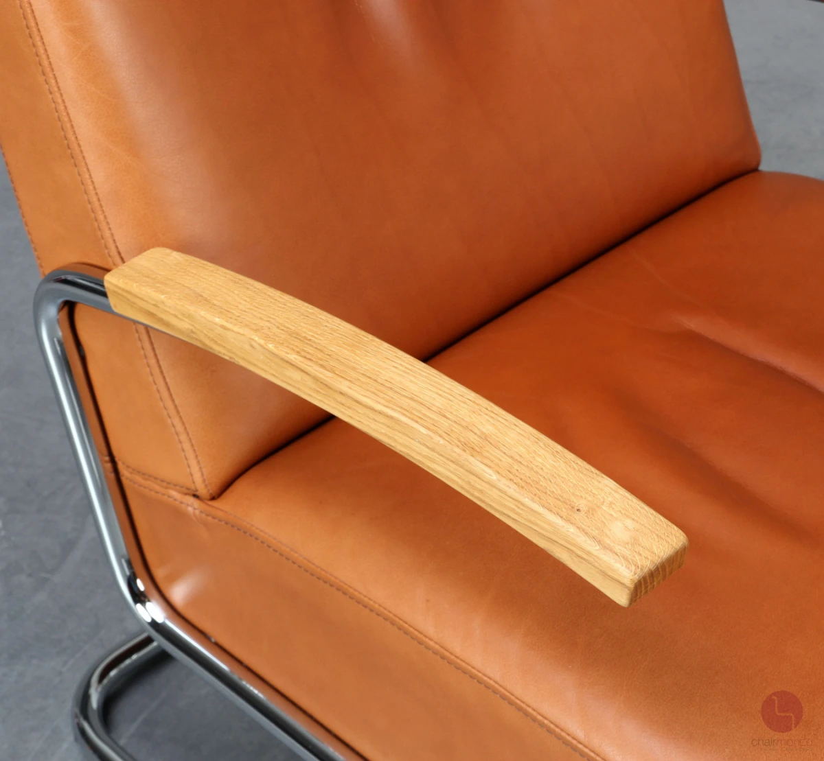 Thonet S411 Leder Sessel mit cognacfarbenem Bezug