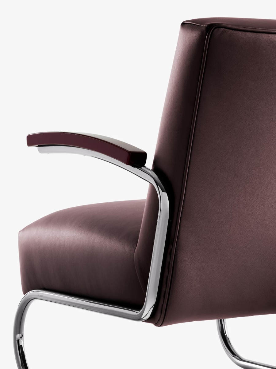 Preview: Thonet Jby Jil Sander S411 SERIOUS 02 graphite ruby red Rückansicht