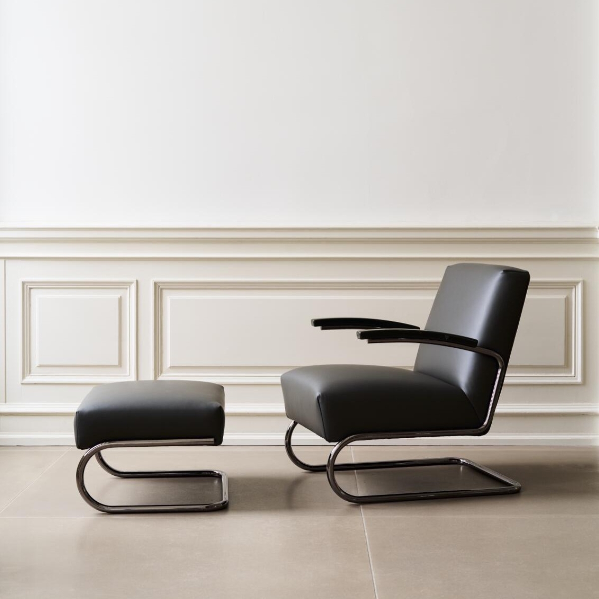 Preview: Thonet Jby Jil Sander S411 SERIOUS 02 graphite black Interieur