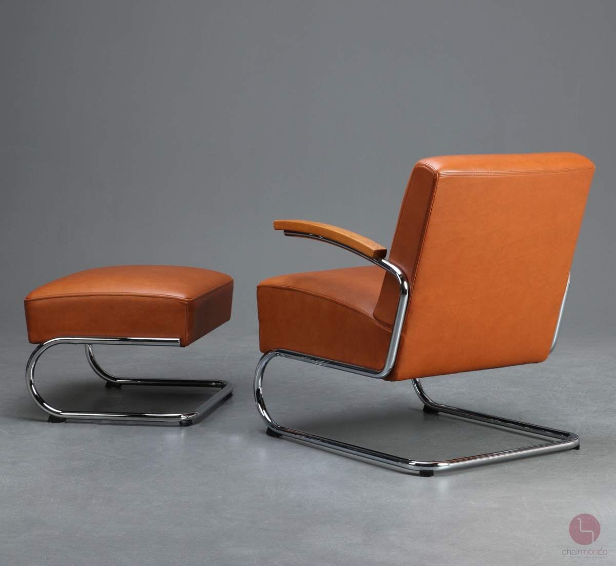 Preview: Thonet S411 Sessel mit Fußhocker mit Cognac Leder und Eiche Armlehnen gebraucht