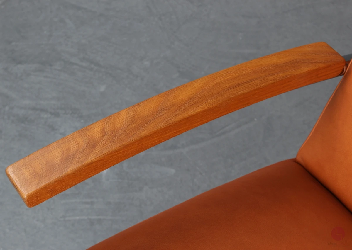 Thonet S411 Sessel mit Fußhocker mit Cognac Leder und Eiche Armlehnen gebraucht