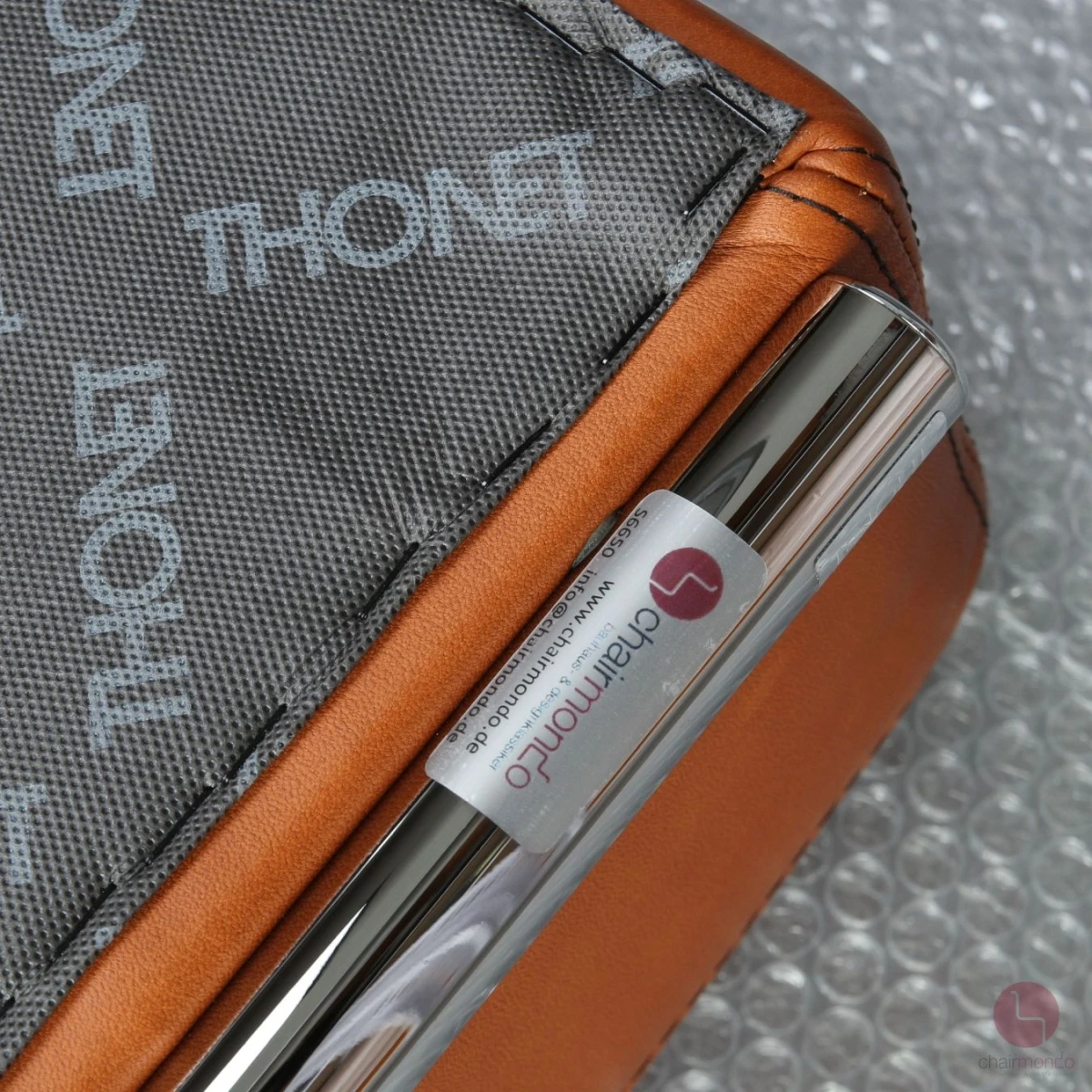 Thonet S411 Sessel mit Fußhocker mit Cognac Leder und Eiche Armlehnen gebraucht