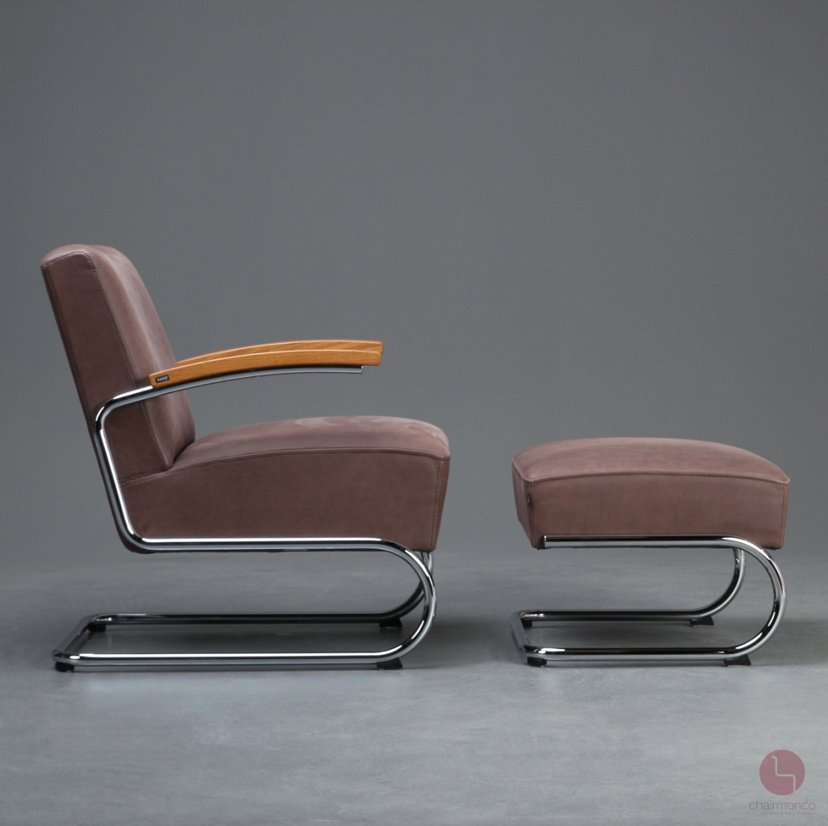 Preview: Thonet S411 Sessel mit Fußhocker mit braunem Nubuk Leder und Eiche Armlehnen gebraucht