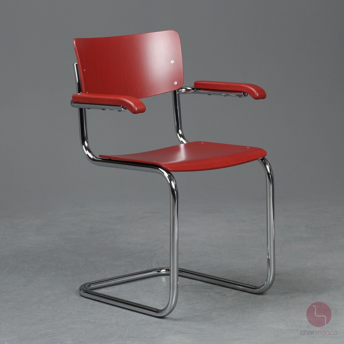 Thonet S43F Freischwinger mit Amlehnen Sitzfläche tomatenrot (RAL 3013) Gestell chrom Rückansicht