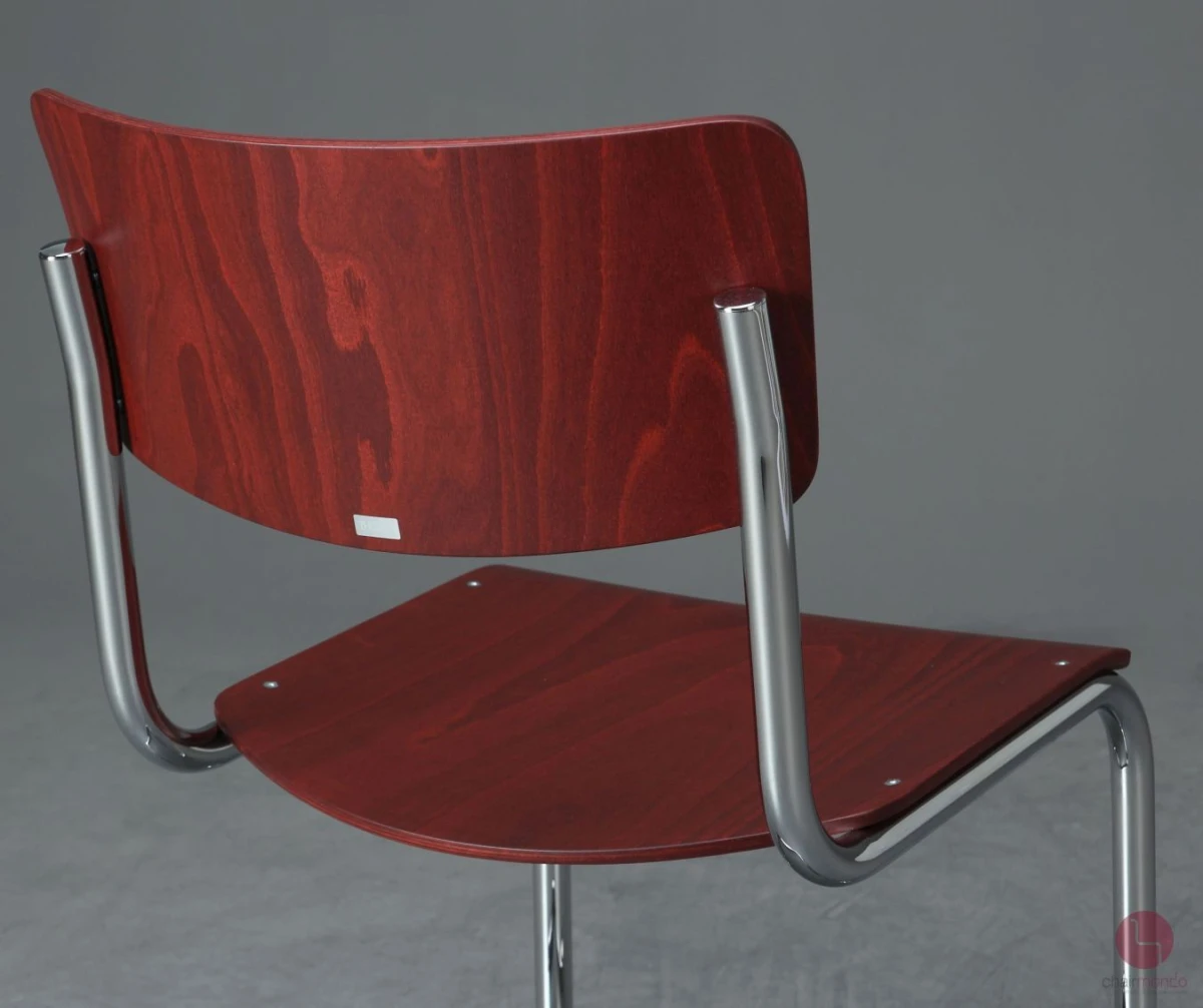 Thonet-S43-Freischwinger-Stuhl-in-Rubinrot-Sonderfarbe-bei-chairmondo-Detailansicht-Rückenlehne-rückseitig