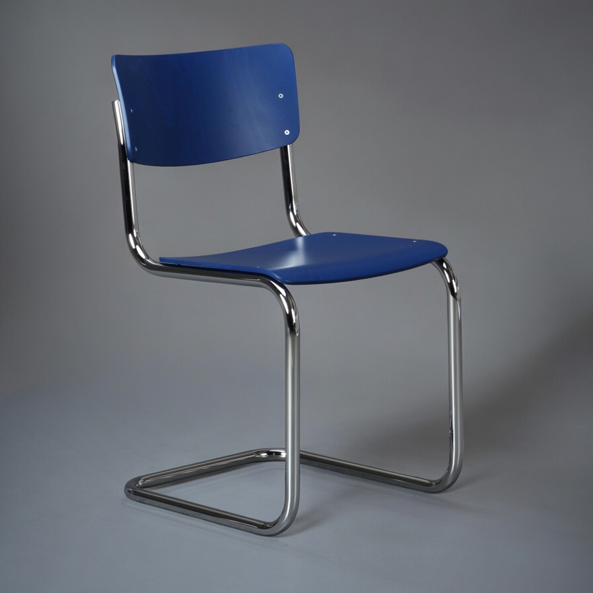 Preview: Thonet S43 Freischwinger Stuhl - bunte Farben Stahlrohr verchromt Preview: Thonet S43 Freischwinger Stuhl - bunte Farben Stahlrohr verchromt