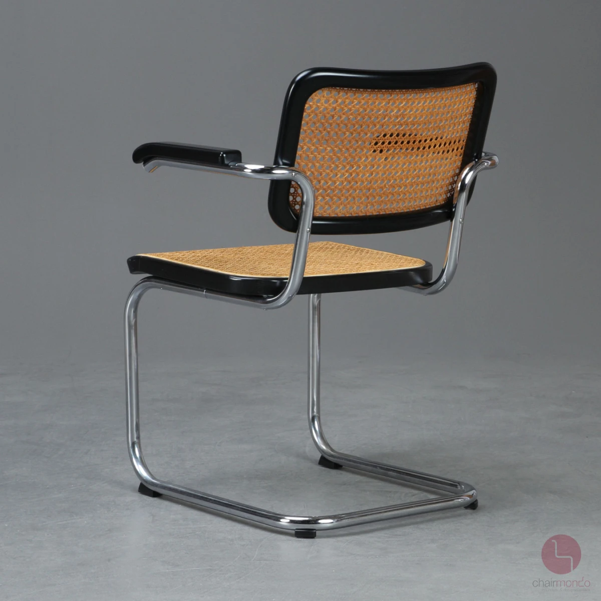 Thonet S64 Freischwinger in Schwarz mit Patina gebraucht