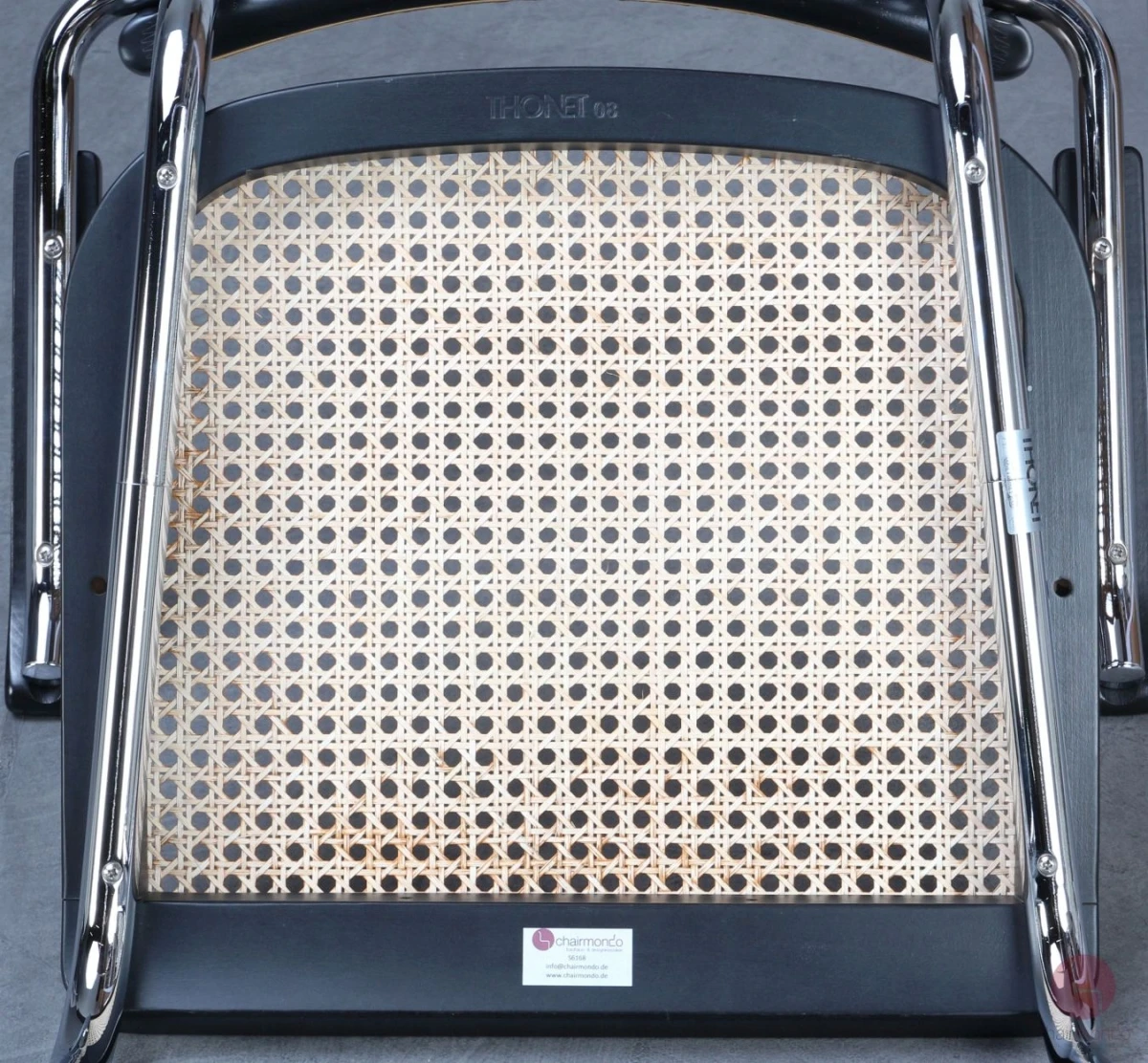 Thonet S64 Freischwinger in Schwarz mit Patina gebraucht