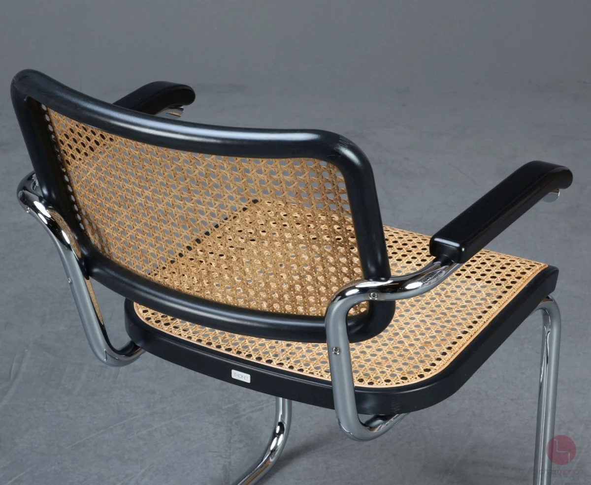 Thonet S64 Freischwinger in Schwarz mit Patina gebraucht