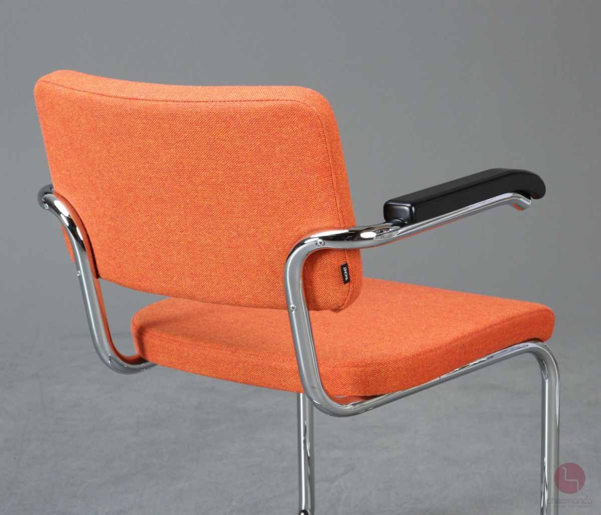 thonet-s64-pv-freischwinger-in-orange-mit-stoffpolster-gebraucht-s5976